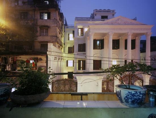 Buildings on Trieu Viet Vuong, 2010